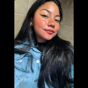 Meet your Posher, Estefany